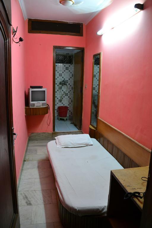 Yes Please Guest House Neu-Delhi Zimmer foto