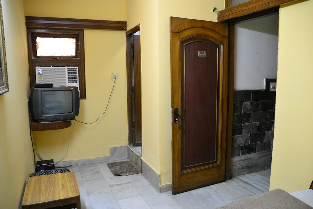 Yes Please Guest House Neu-Delhi Zimmer foto